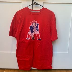 Men's New England Patriots Nike Historic Logo Tee